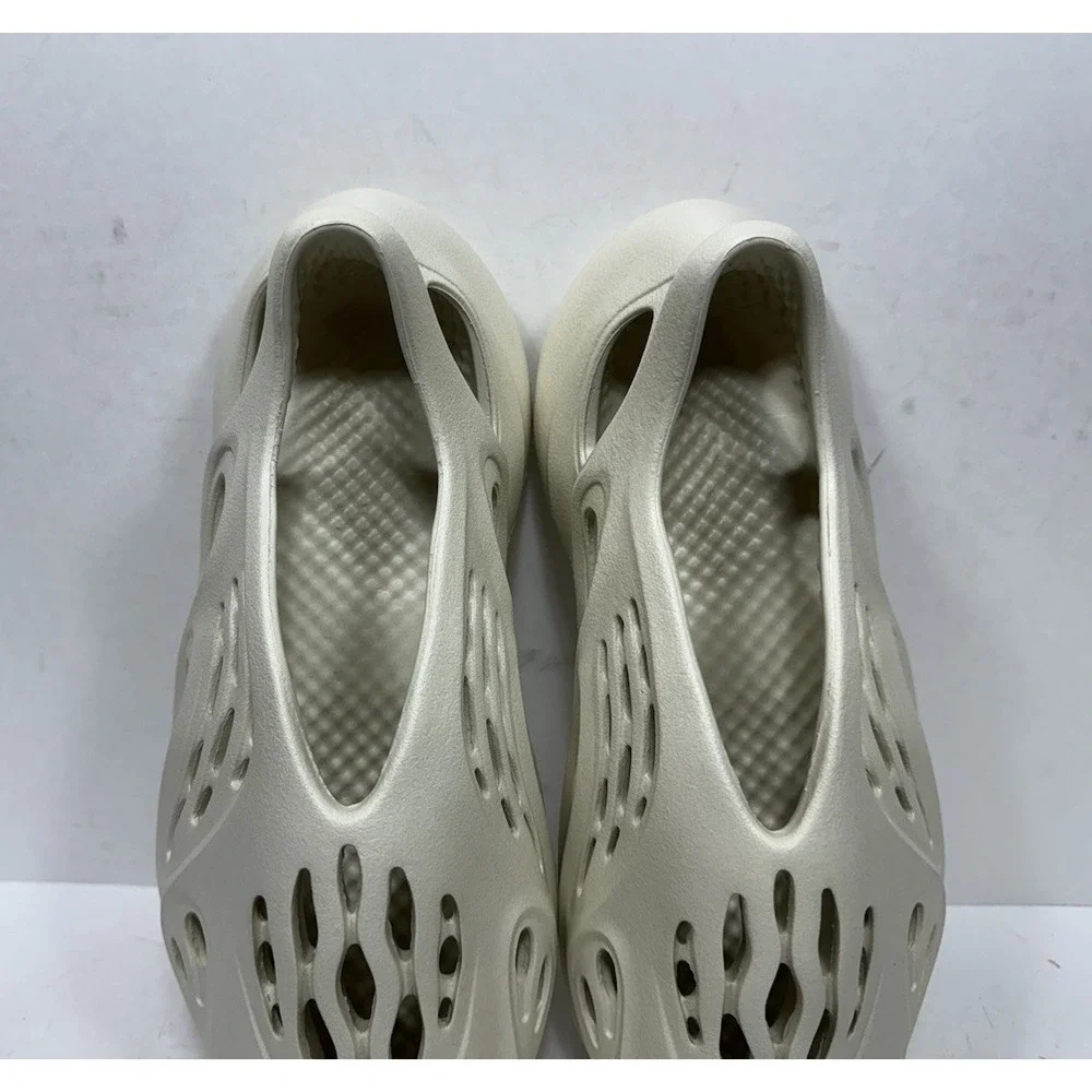 Adidas Yeezy Foam RNNR Sand Men's Size 10‎ Shoes Slip On Runner